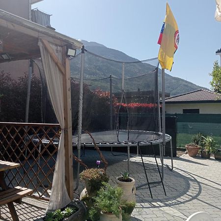 La Casa Degli Ospiti Appartement Morbegno Buitenkant foto