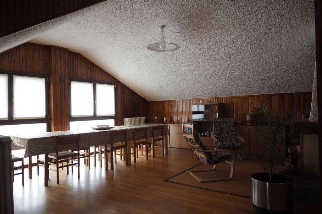 La Casa Degli Ospiti Appartement Morbegno Buitenkant foto