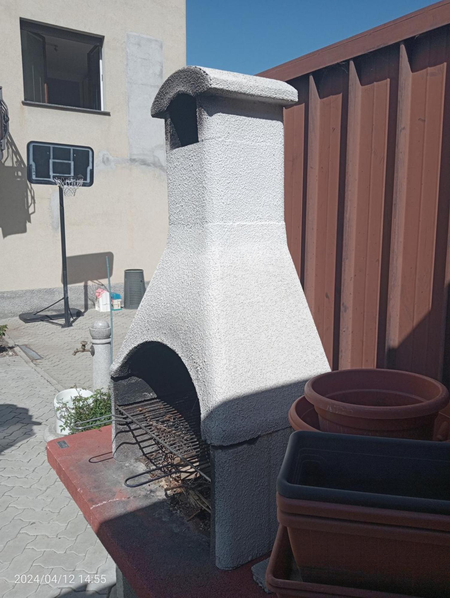 La Casa Degli Ospiti Appartement Morbegno Buitenkant foto